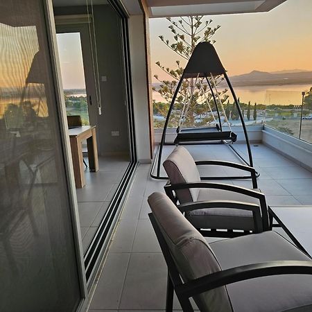 Majestic Sunset Salt Lake Views 300M From Beach Lárnaca Exterior foto